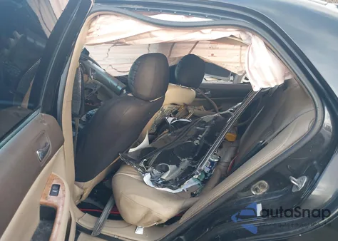 2005 Honda Accord 2.4 Ex z USA, uszkodzony, nr VIN 1HGCM56855A176041